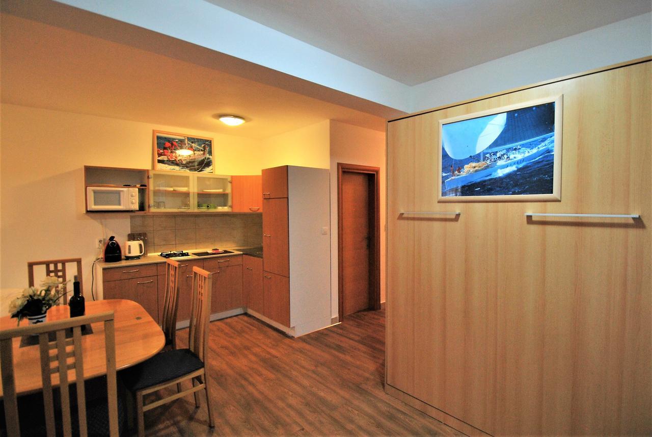 Nautica Apartments Бетина Екстериор снимка