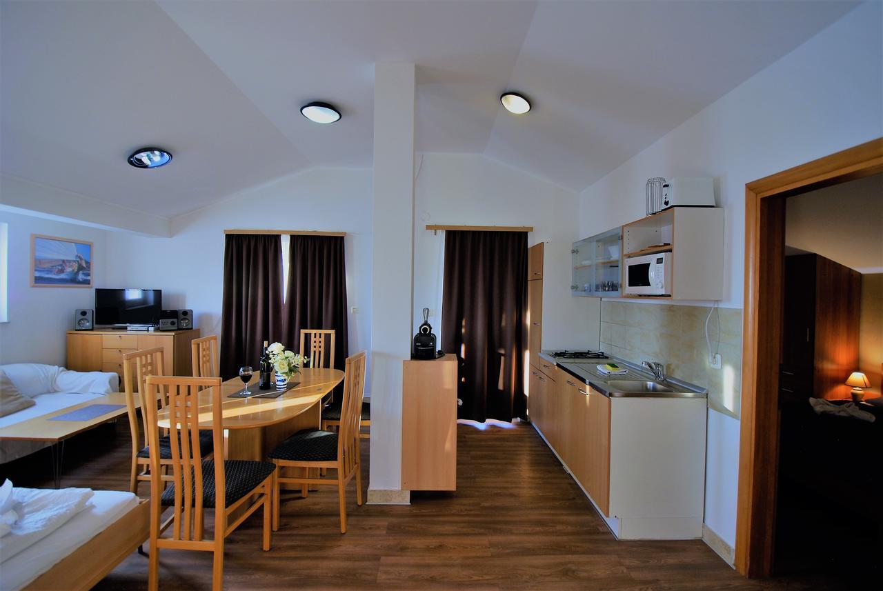 Nautica Apartments Бетина Екстериор снимка